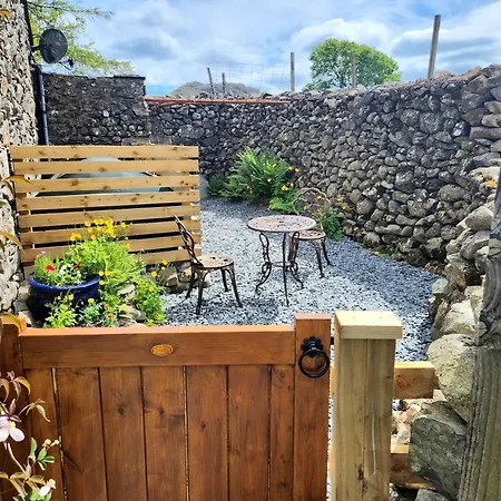 1 Bed In 95105 Eskdale