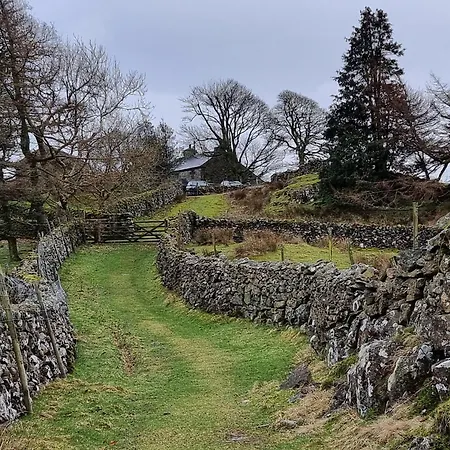 1 Bed In 95105 * Eskdale