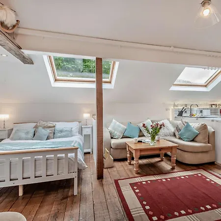 1 Bed In 95105